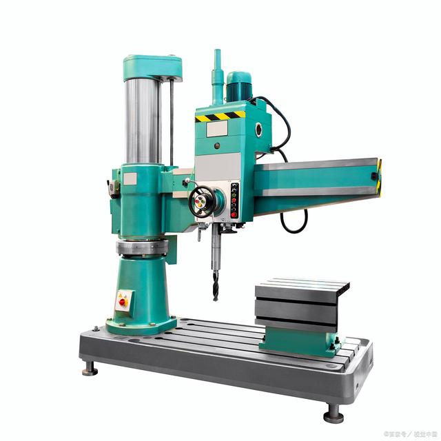 如何選擇合適的搖臂鉆床廠家