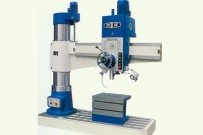 搖臂鉆床 工業(yè)生產(chǎn)中的高效鉆孔利器